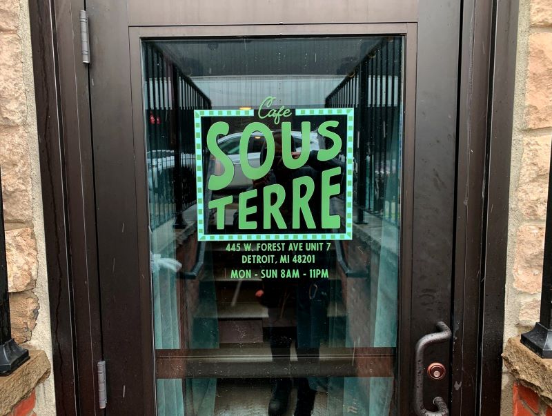 Sous Terre Window Graphics